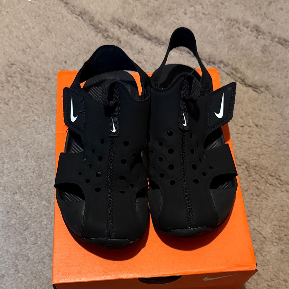 Nike Kids Black Sandals with White Accents